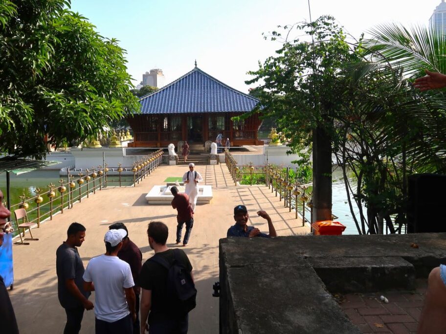 シーマ・マラカヤ寺院