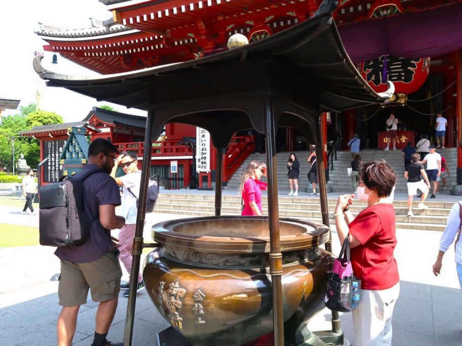 本堂2