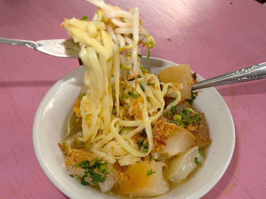 ミーコチョックバンドン