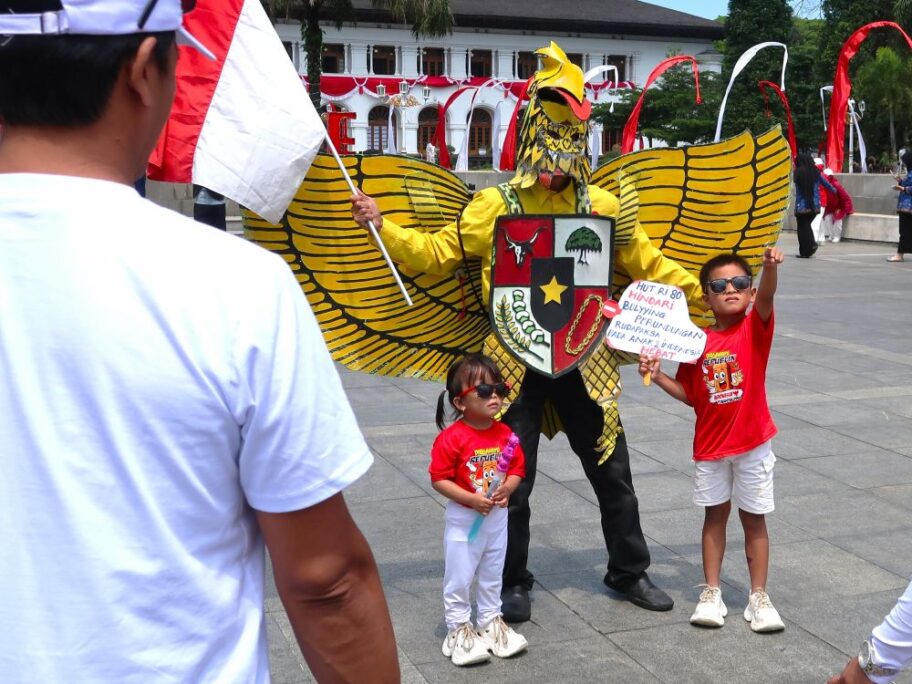 国章もガルーダ１